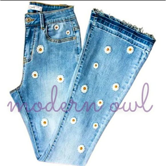 Luxury Daisy Flower Flare Frayed Hem Jeans Sizes XL 14-16 XXL 16-18 - Picture 8 of 16